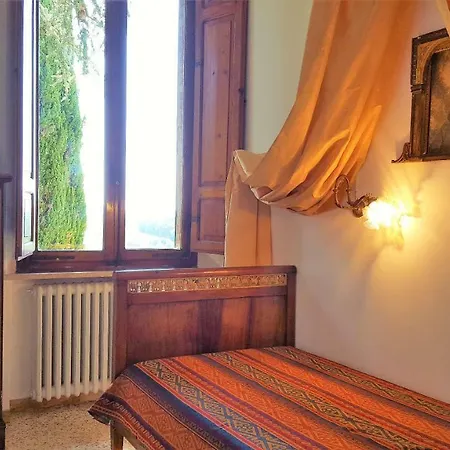 Larniano Villa *