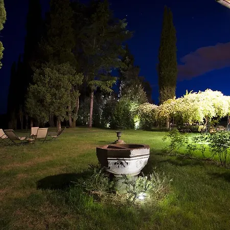 Larniano Villa *